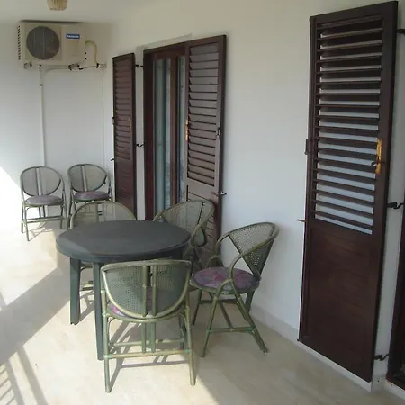 Apartment Lana