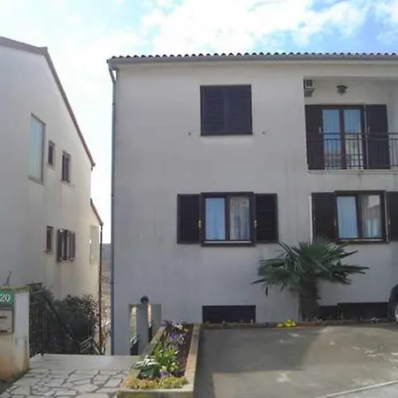Apartman Lana Póla